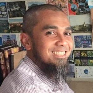 Dr. Iwan Juwana